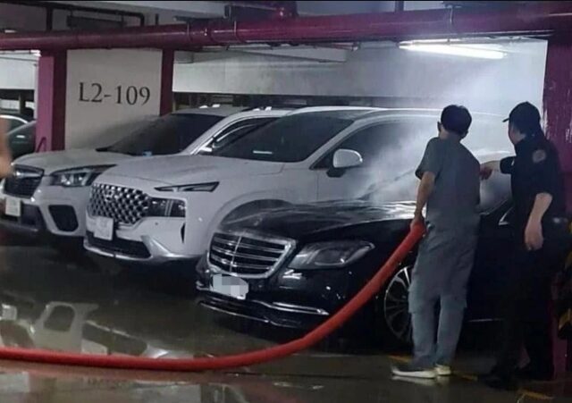 Hé lộ lý do thực sự khiến ca sĩ Duy Mạnh rút đơn kiện Mercedes-Benz Việt Nam vụ xe bị cháy he lo ly do thuc su khien ca si duy manh rut don kien mercedes benz viet nam vu xe bi chay