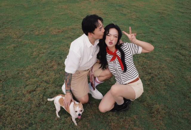 HOT: Binz xác nhận sắp làm đám cưới với Châu Bùi, netize náo loạn vui mừng 1 HOT: Binz xác nhận sắp làm đám cưới với Châu Bùi, netize náo loạn vui mừng