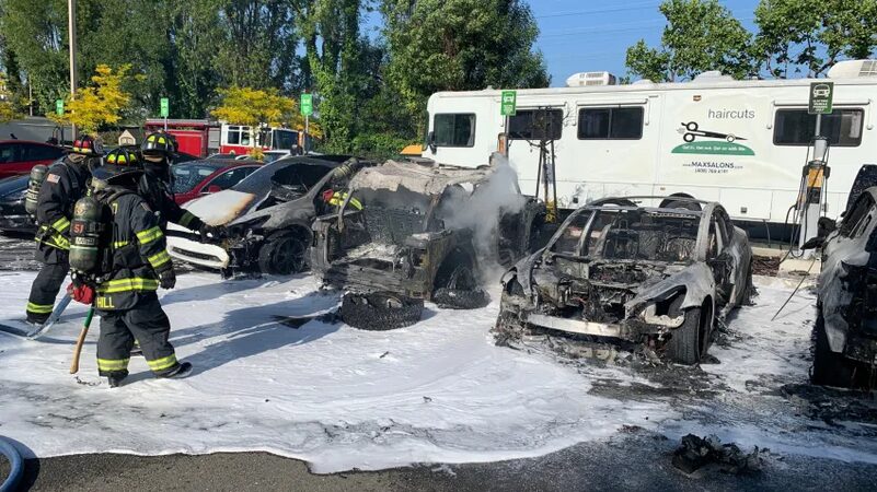 Lỗi hệ thống sạc nội bộ: Một nguyên nhân gây cháy xe điện khác cần lưu ý 1 Lỗi hệ thống sạc nội bộ: Một nguyên nhân gây cháy xe điện khác cần lưu ý loi he thong sac noi bo mot nguyen nhan gay chay xe dien khac can luu y