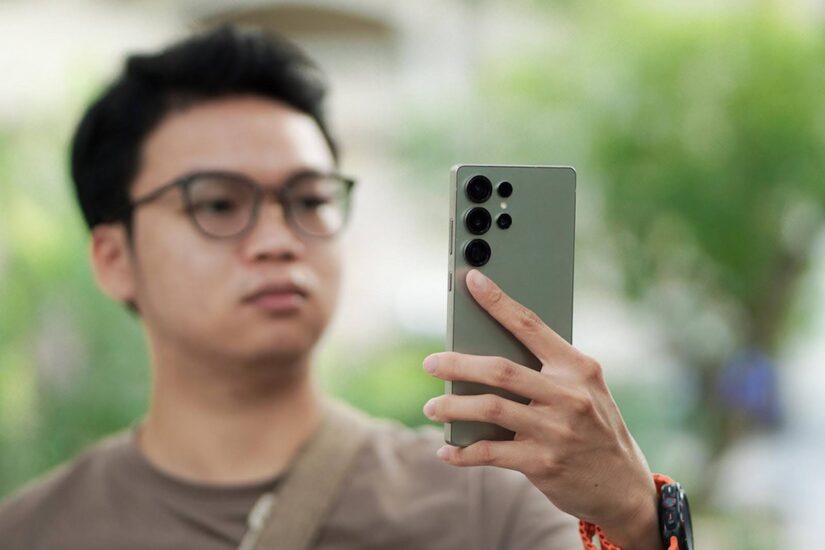 Người trẻ nói gì về “cánh tay đắc lực AI” Galaxy S25 series sau 3 tháng trải nghiệm? 1 Người trẻ nói gì về “cánh tay đắc lực AI” Galaxy S25 series sau 3 tháng trải nghiệm?