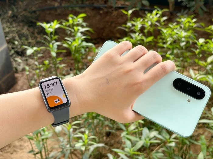 Smartband tốt nhất phân khúc 1 triệu gọi tên Galaxy Fit3: Thiết kế cực trendy, nhiều tính năng sức khỏe hữu ích 1 Smartband tốt nhất phân khúc 1 triệu gọi tên Galaxy Fit3: Thiết kế cực trendy, nhiều tính năng sức khỏe hữu ích smartband tot nhat phan khuc 1 trieu goi ten galaxy fit3 thiet ke cuc trendy nhieu tinh nang suc khoe huu ich