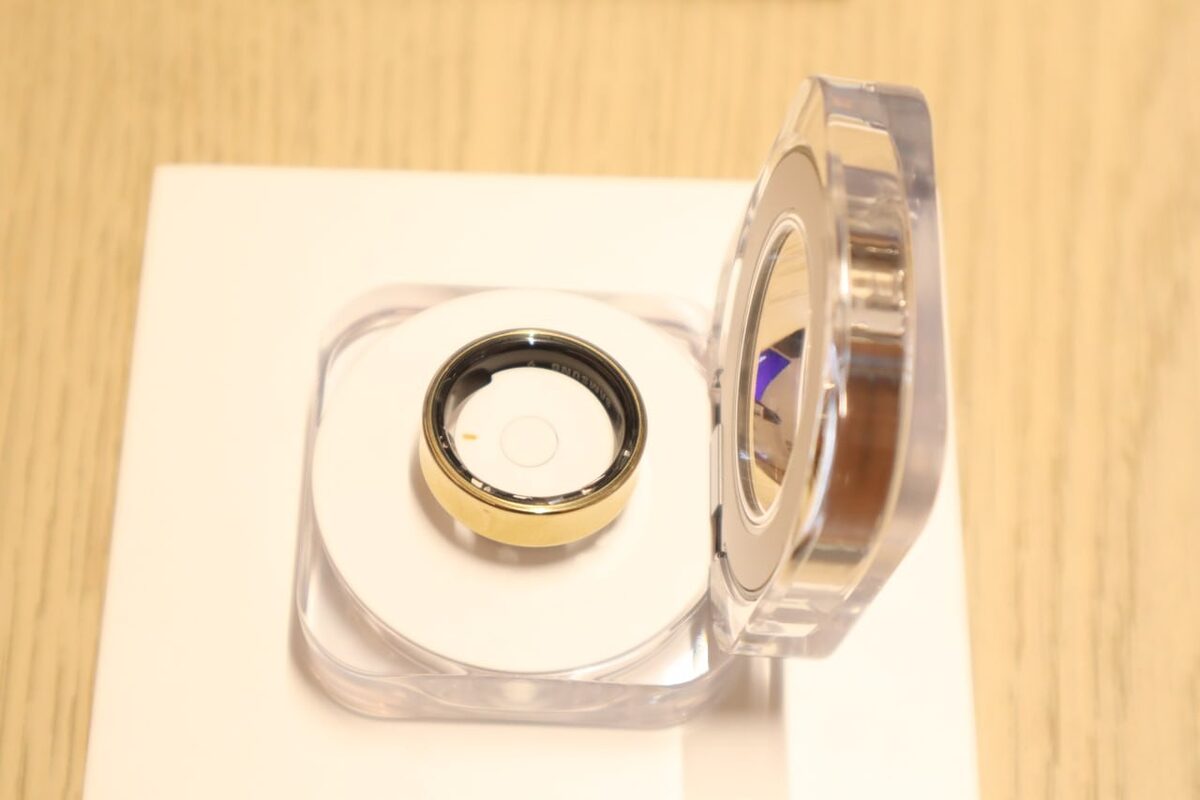 Trên tay Galaxy Ring: Nhẫn thông minh đầu tiên tích hợp trợ lý sức khỏe cá nhân Galaxy AI, giá 9,99 triệu tren tay galaxy ring nhan thong minh dau tien tich hop tro ly suc khoe ca nhan galaxy ai gia 999 trieu