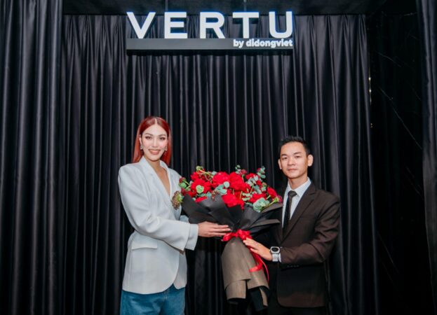 Vertu Việt Nam công bố Siêu mẫu Lan Khuê là đại sứ thương hiệu, hé lộ điện thoại gập siêu sang Vertu Quantum Flip sắp ra mắt 1 Vertu Việt Nam công bố Siêu mẫu Lan Khuê là đại sứ thương hiệu, hé lộ điện thoại gập siêu sang Vertu Quantum Flip sắp ra mắt vertu viet nam cong bo sieu mau lan khue la dai su thuong hieu he lo dien thoai gap sieu sang vertu quantum flip sap ra mat