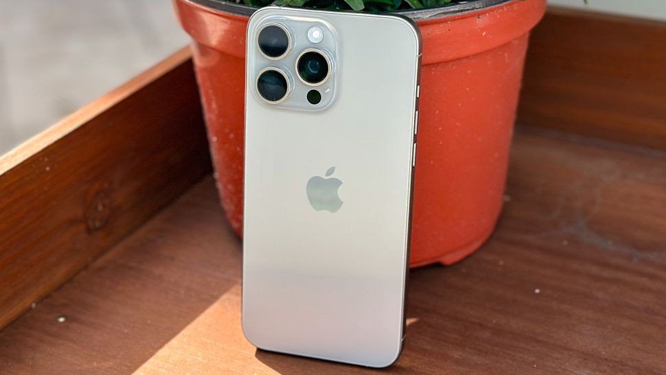 Bảng giá iPhone 15 chính hãng VN/A tháng 6: iPhone 15 rẻ thủng đáy, iPhone 15 Pro Max giảm cháy sàn 1 Bảng giá iPhone 15 chính hãng VN/A tháng 6: iPhone 15 rẻ thủng đáy, iPhone 15 Pro Max giảm cháy sàn