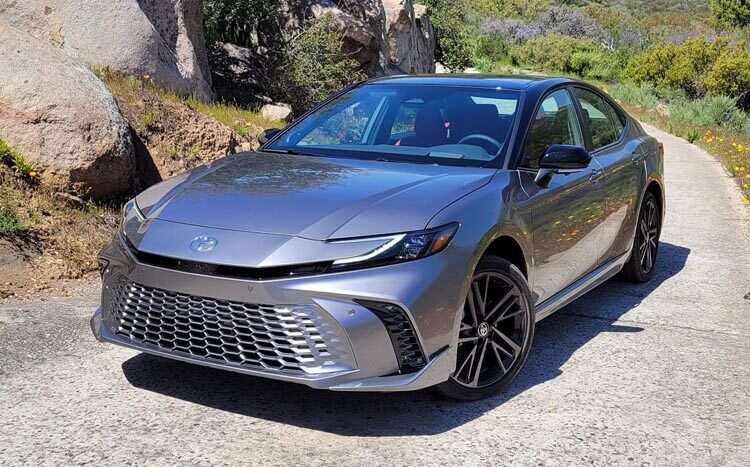 Toyota vừa tăng giá ô tô bán ra tại Mỹ, liệu có phải tại thuế quan Trump? 1 Toyota vừa tăng giá ô tô bán ra tại Mỹ, liệu có phải tại thuế quan Trump?