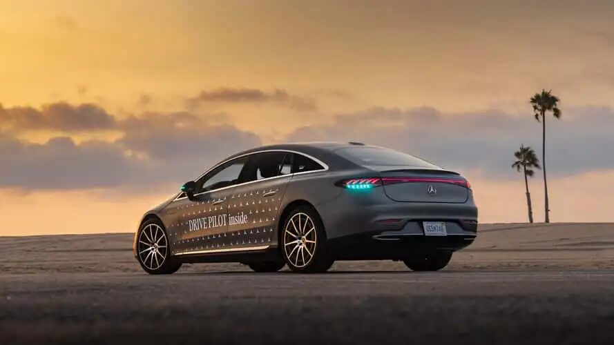Xe tự lái Tesla vẫn bị "giam chân" ở châu Âu vì rào cản pháp lý 1 Xe tự lái Tesla vẫn bị "giam chân" ở châu Âu vì rào cản pháp lý