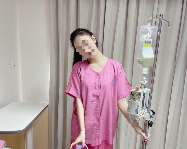 Cô gái rất gầy vẫn mắc gan nhiễm mỡ vì 1 kiểu ăn trái cây nhiều người tưởng CÀNG NHIỀU CÀNG KHỎE co gai rat gay van mac gan nhiem mo vi 1 kieu an trai cay nhieu nguoi tuong cang nhieu cang khoe