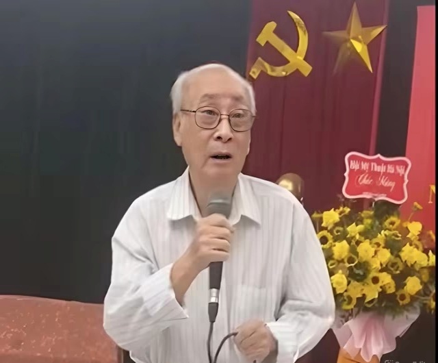 Gia tộc 'vàng' của nền nghệ thuật Việt Nam: Có đến 4 Nghệ sĩ Nhân dân, nhiều Nghệ sĩ Ưu tú 11 Gia tộc 'vàng' của nền nghệ thuật Việt Nam: Có đến 4 Nghệ sĩ Nhân dân, nhiều Nghệ sĩ Ưu tú