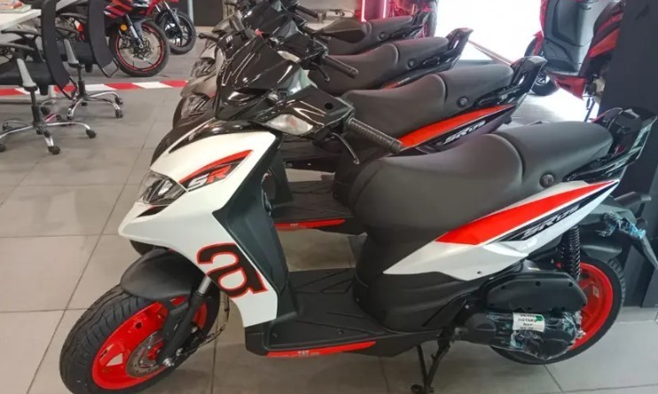Tin xe 16/7: ‘Cơn ác mộng’ của Honda SH ra mắt giá 38 triệu đồng rẻ như Vision, có ABS và màn TFT 1 Tin xe 16/7: ‘Cơn ác mộng’ của Honda SH ra mắt giá 38 triệu đồng rẻ như Vision, có ABS và màn TFT